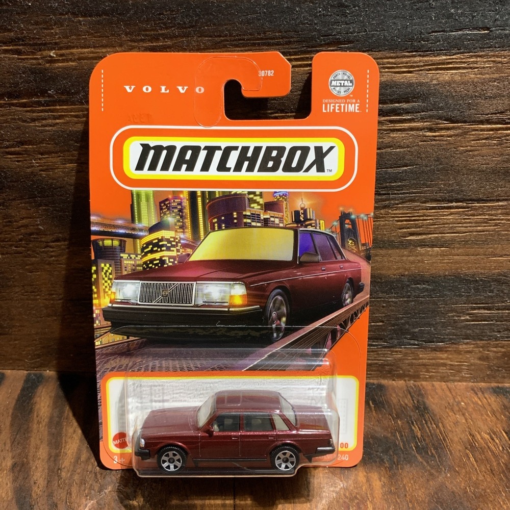 Matchbox‎ 1986 Volvo 240 88/100 (T33A)